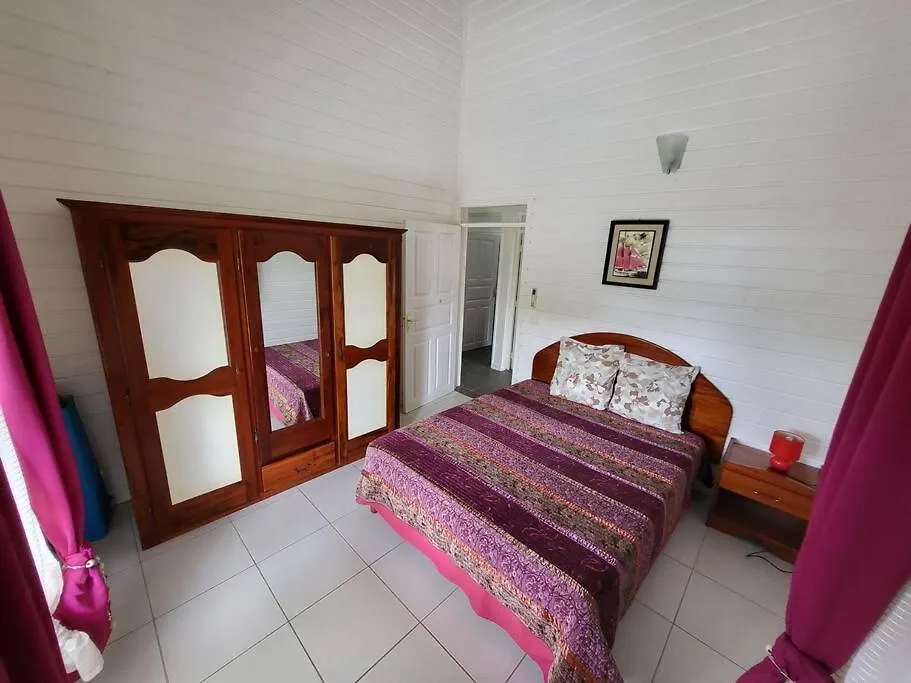 Beaufils Cottage Grand-Bourg  Guadeloupe